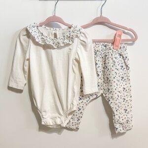 GAP Baby Organic Cotton Floral Outfit in Cream and Blue